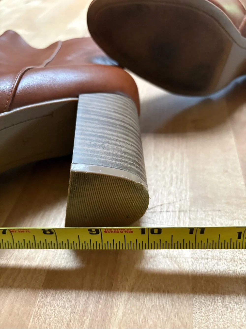 Old Navy Brown Heeled Boots Size 10 Women's Caramel Camel Fall Autumn Classic